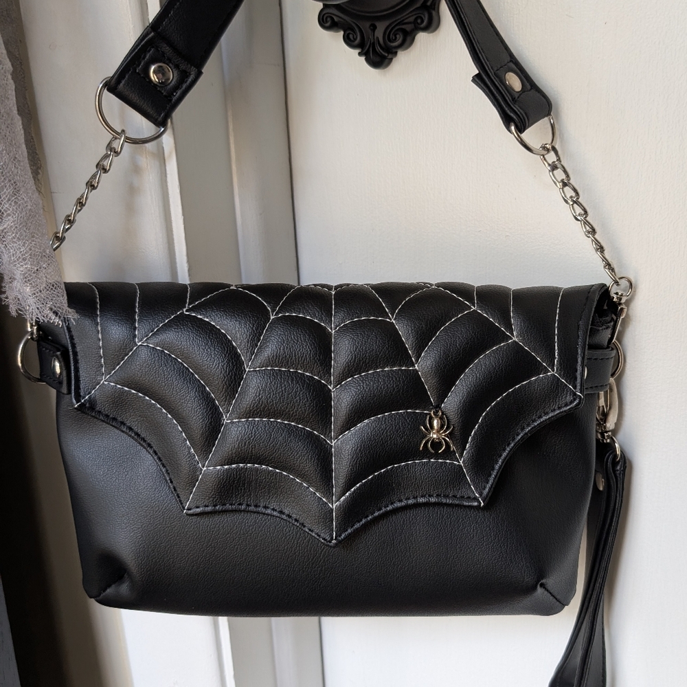 🕸️🕷️Custom Spiderweb Bag🕷️🕸️
